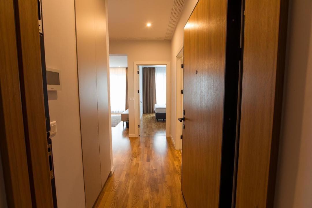 Escapism - Premium 1Br Apartment With Parking 布加勒斯特 外观 照片
